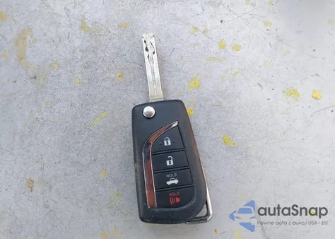 2020 Toyota Camry Le Awd z USA, uszkodzony, nr VIN 4T1C11BK8LU016096